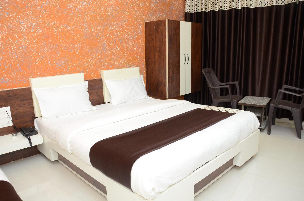 Hotel Bansidhar Сомнатх Экстерьер фото