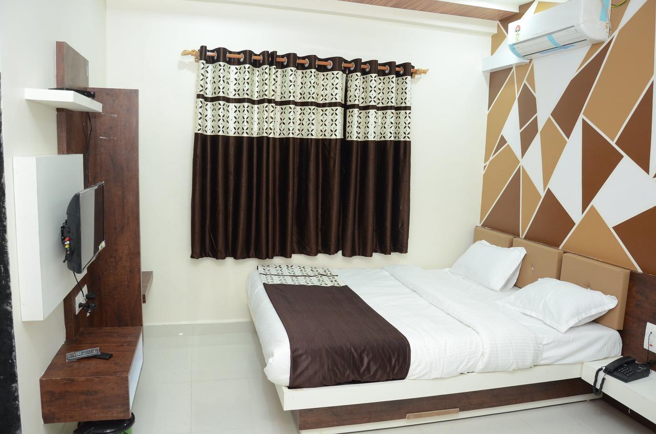 Hotel Bansidhar Сомнатх Экстерьер фото