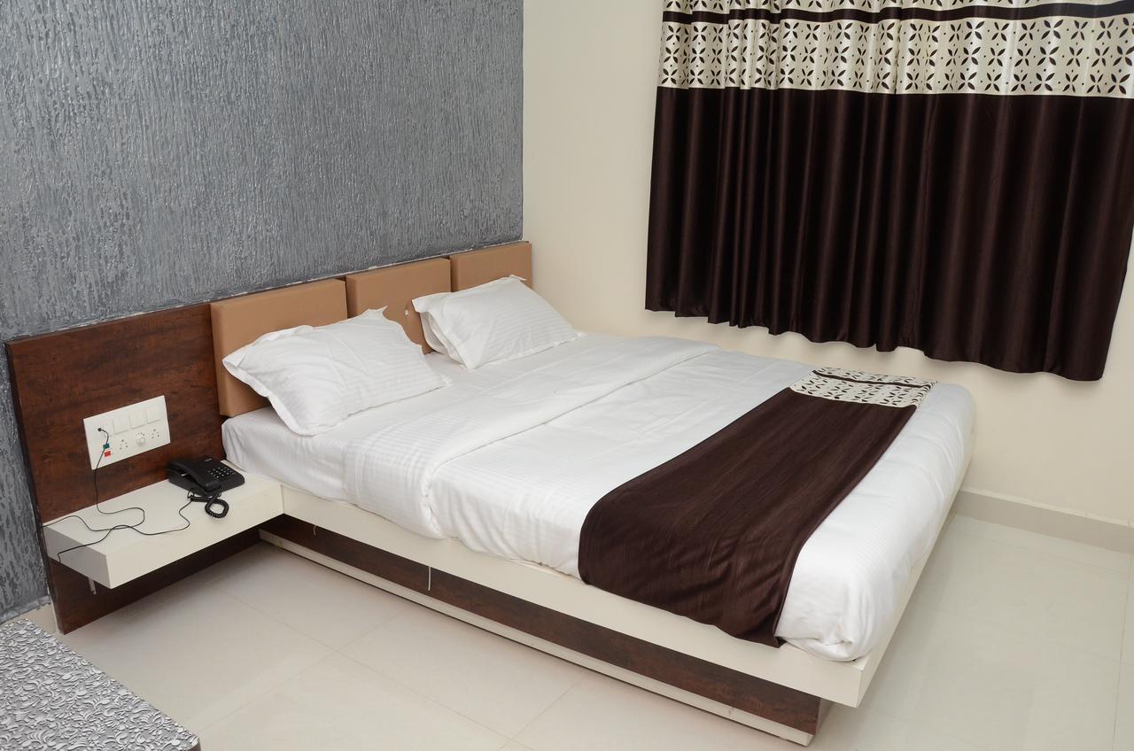 Hotel Bansidhar Сомнатх Экстерьер фото